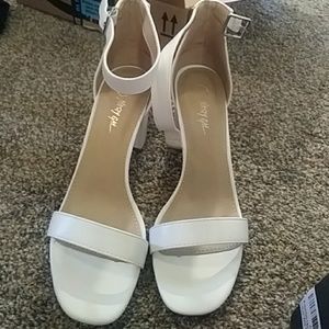 NIB White Sandal Heels